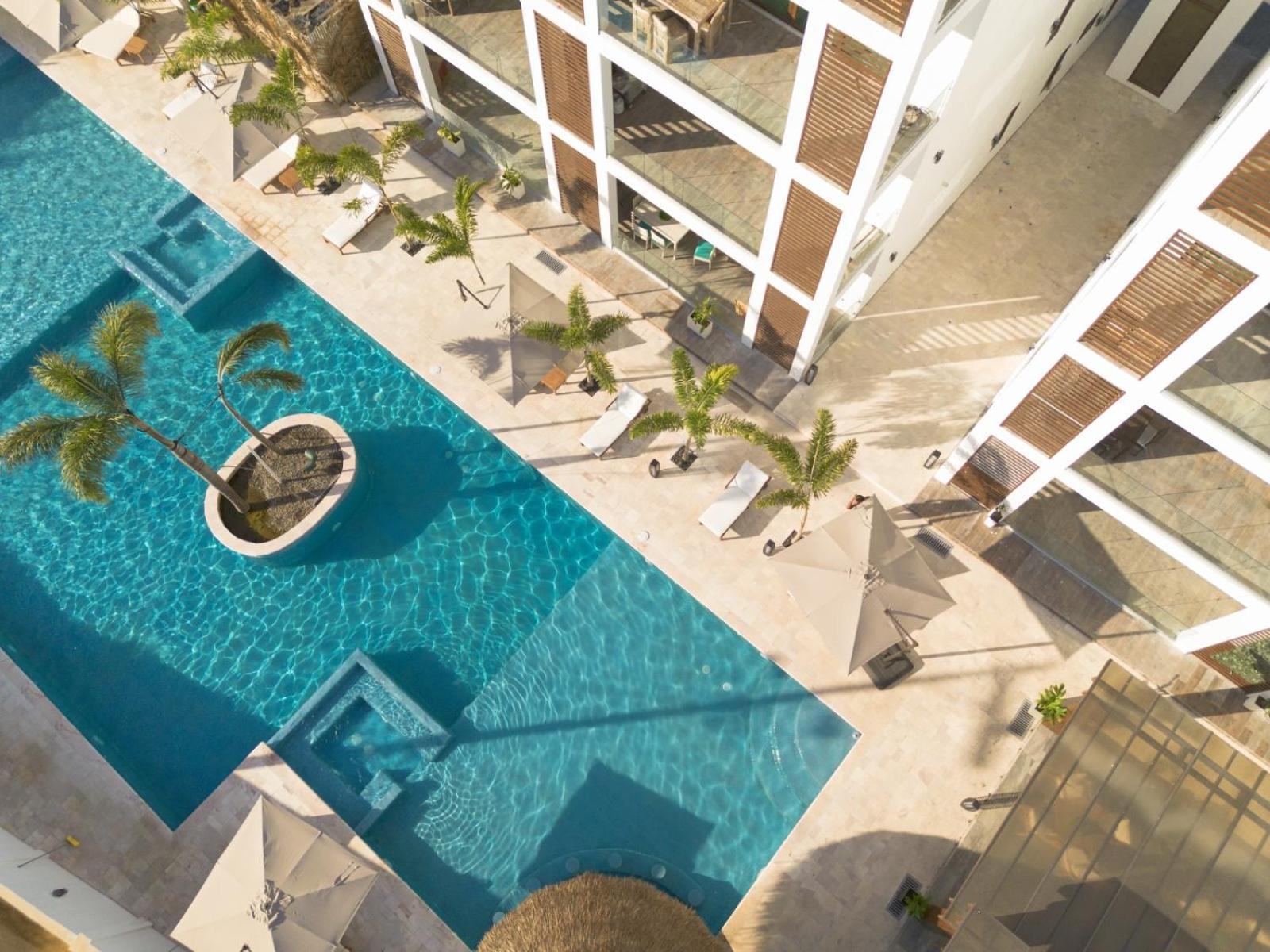 Acqua Di Mare Resort West Bay Ngoại thất bức ảnh
