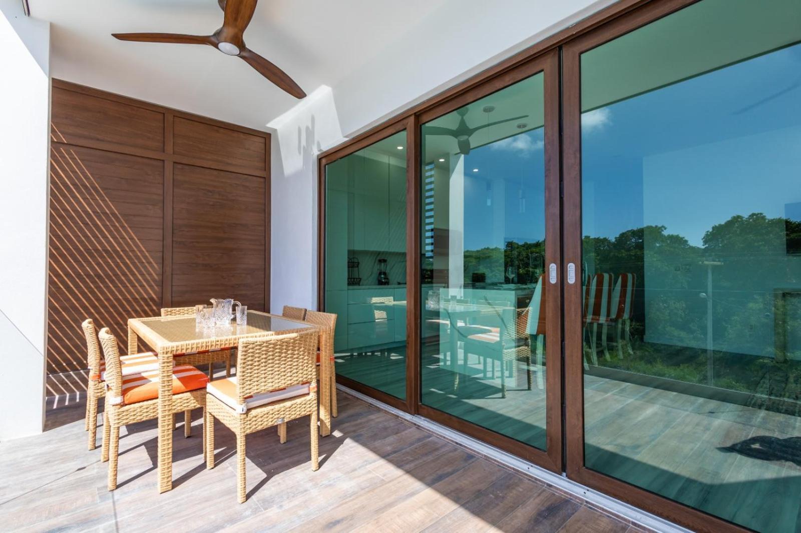 Acqua Di Mare Resort West Bay Ngoại thất bức ảnh