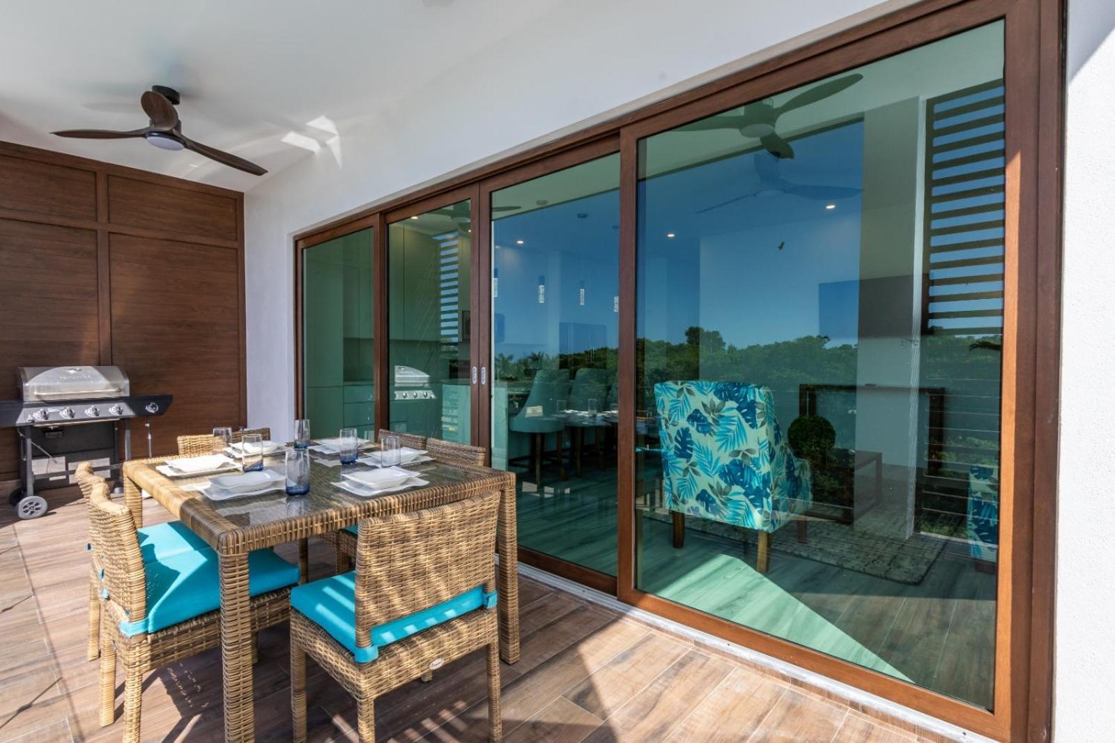 Acqua Di Mare Resort West Bay Ngoại thất bức ảnh