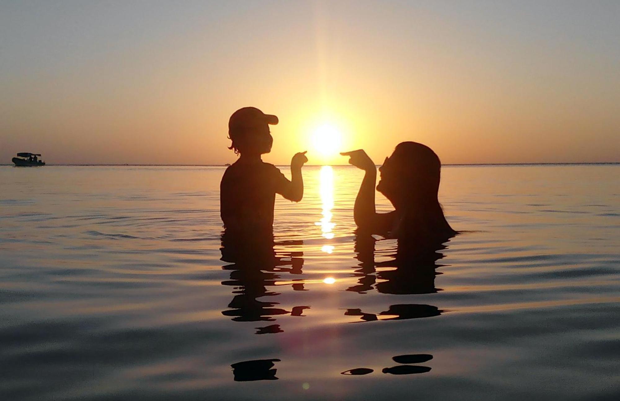 Acqua Di Mare Resort West Bay Ngoại thất bức ảnh