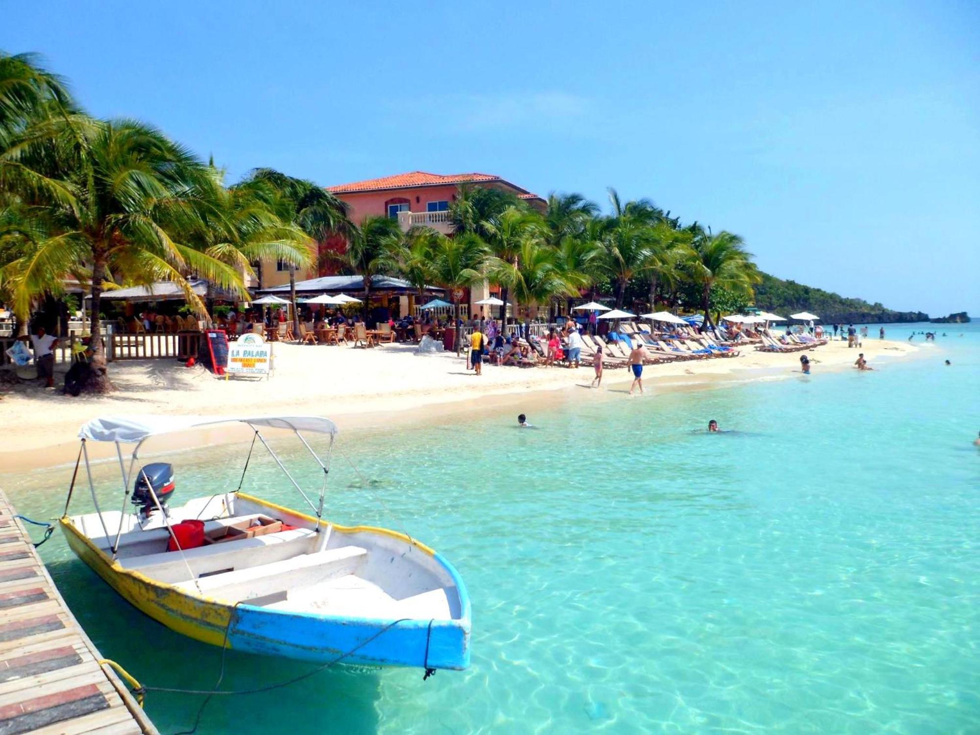 Acqua Di Mare Resort West Bay Ngoại thất bức ảnh